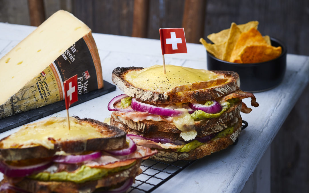 Croque-Monsieur guacamole bacon gratiné au Vacherin Fribourgeois AOP